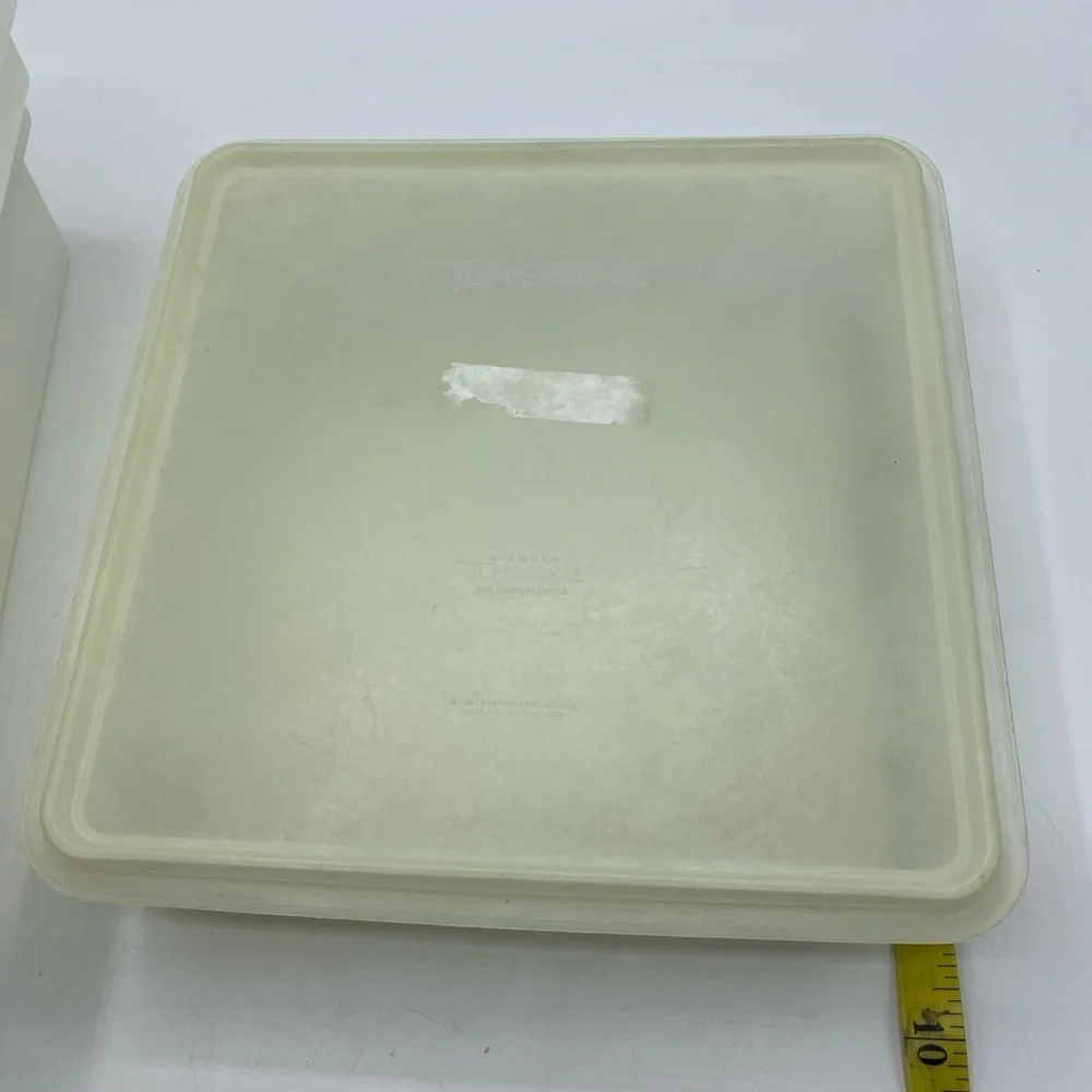 Vintage Tupperware Lot Tall Round Rectangle Containers Off Sheer WHITE 8 Piece